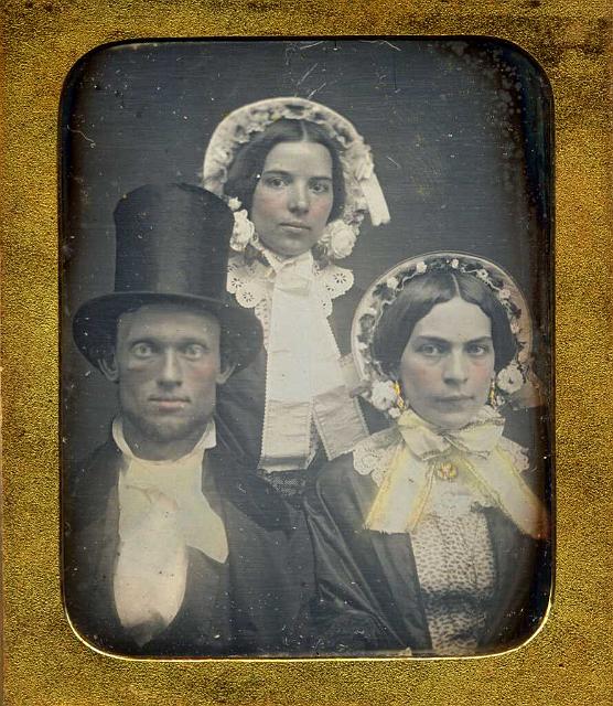 Trio.jpg