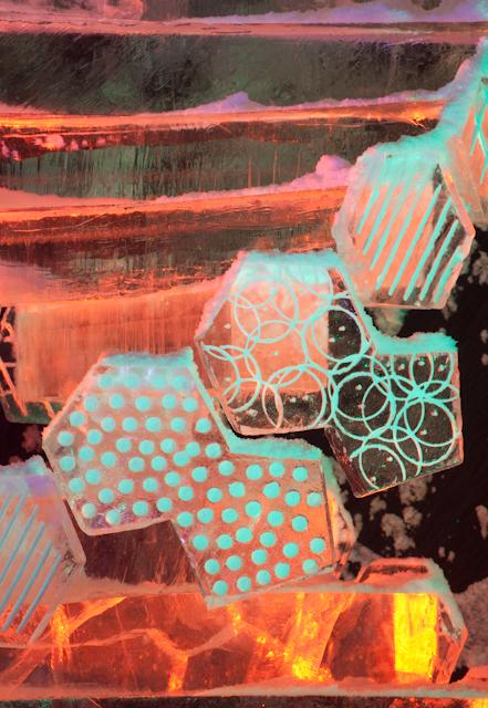 Ice_Carvings_09_Sony_4776.jpg - Another double helix