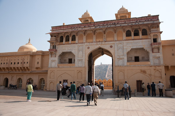 India_JanFeb_10_Jaipur_5204.jpg - Looking out Amber Fort Courtyard