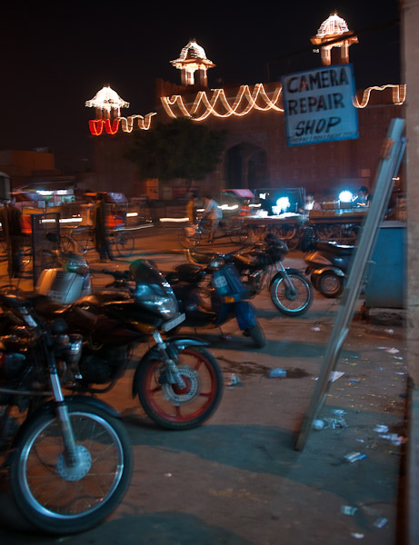 India_JanFeb_10_Jaipur_5442.jpg - Camera repair shop inside the gates of the Pink City