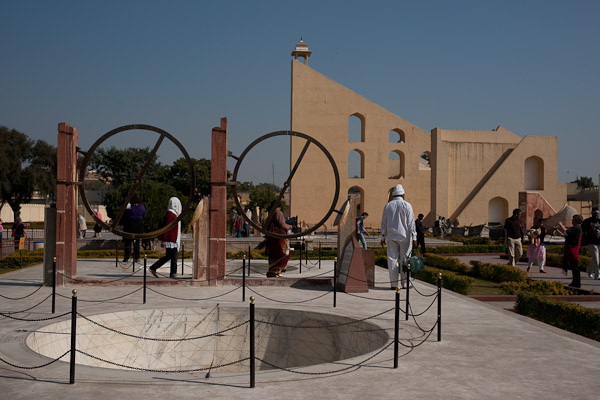 India_Jan_Feb_10_Jaipur_4916.jpg - Jantar Mantar Astonomy Center.  There were 9 instuments, mostly for stars.  Tall structure in the background is a sundial accurate to 2 seconds.