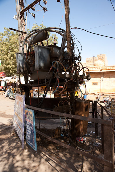 India_JanFeb_10_Jaisalmer_6915.jpg - Indian transformer