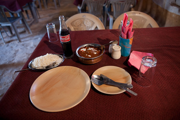 India_JanFeb_10_Jaisalmer_6979.jpg - Butter chicken at Milan Restaurant