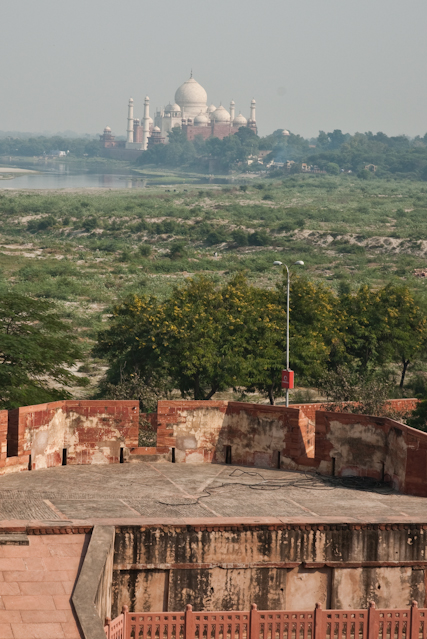 _DSC2939.jpg - Taj Mahal from Agra Fort