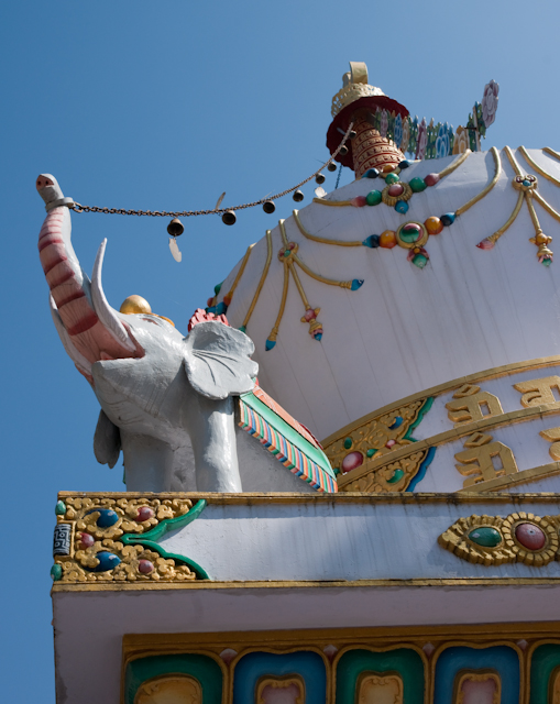_DSC0270.jpg - Shrine below the Dalhi Lama Temple