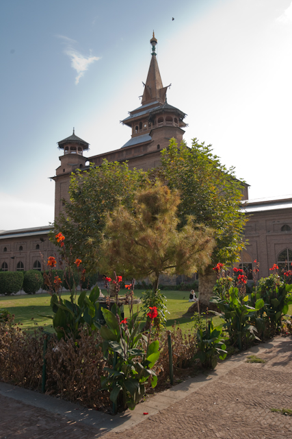 _DSC9547.jpg - Mosque courtyard