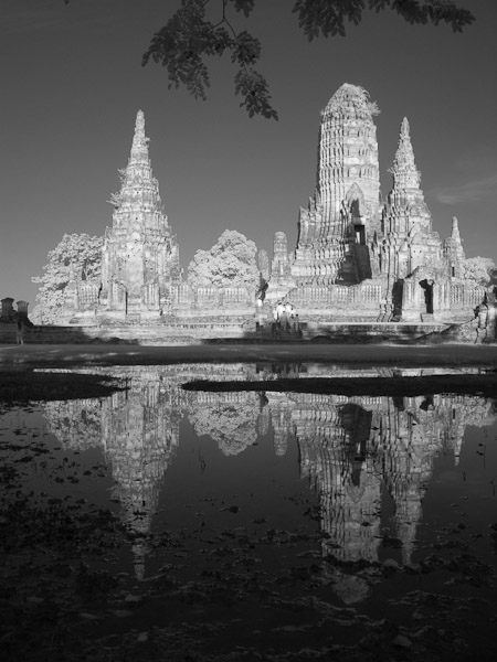 Thailand_OctNovDec_2010_Ayutthaya_Infrared_2627.jpg