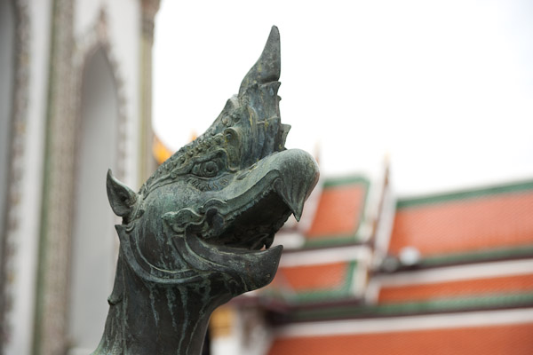 Thailnd_Bangkok_OctNovDec_2010_6013.jpg - Griffin head