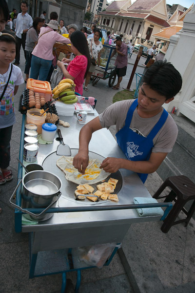 Thailand_Bangkok_OctNovDec_2010_2689.jpg - Another one.  These were 12-15 baht, about 35 - 45 cents