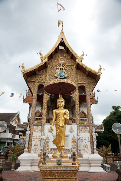 Thailand_Chiang_Mai_OctNovDec_2010_3412.jpg - Standing Buddha